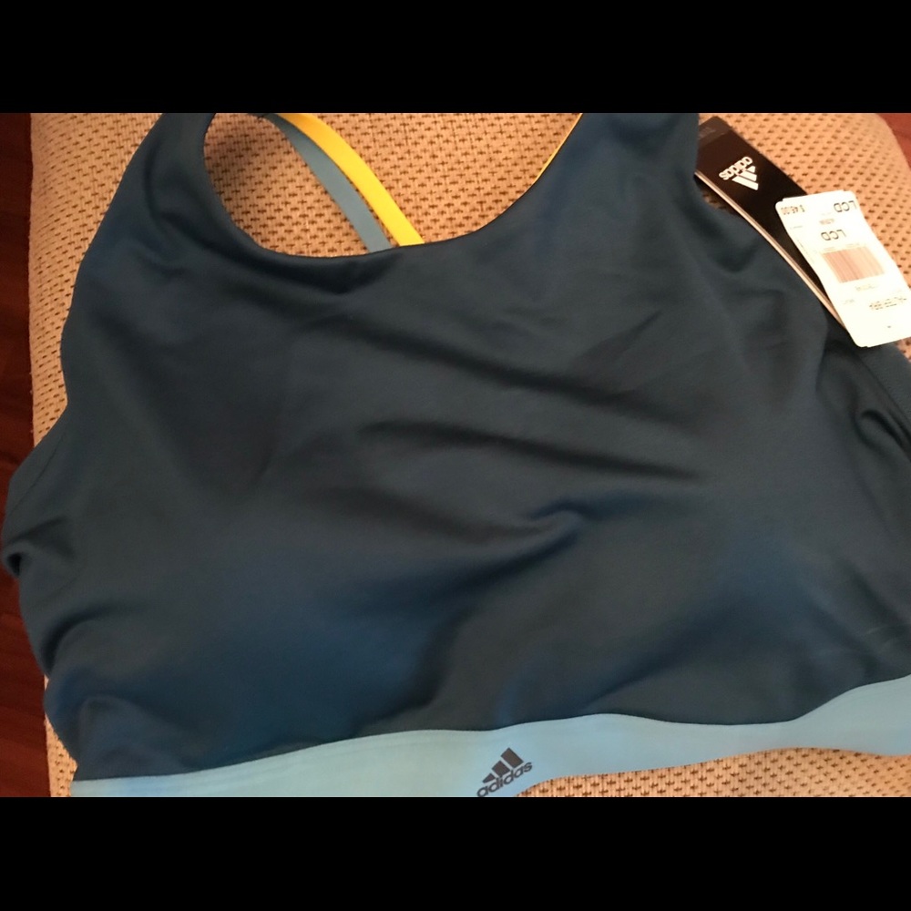 Adidas halter sports bra sz L
